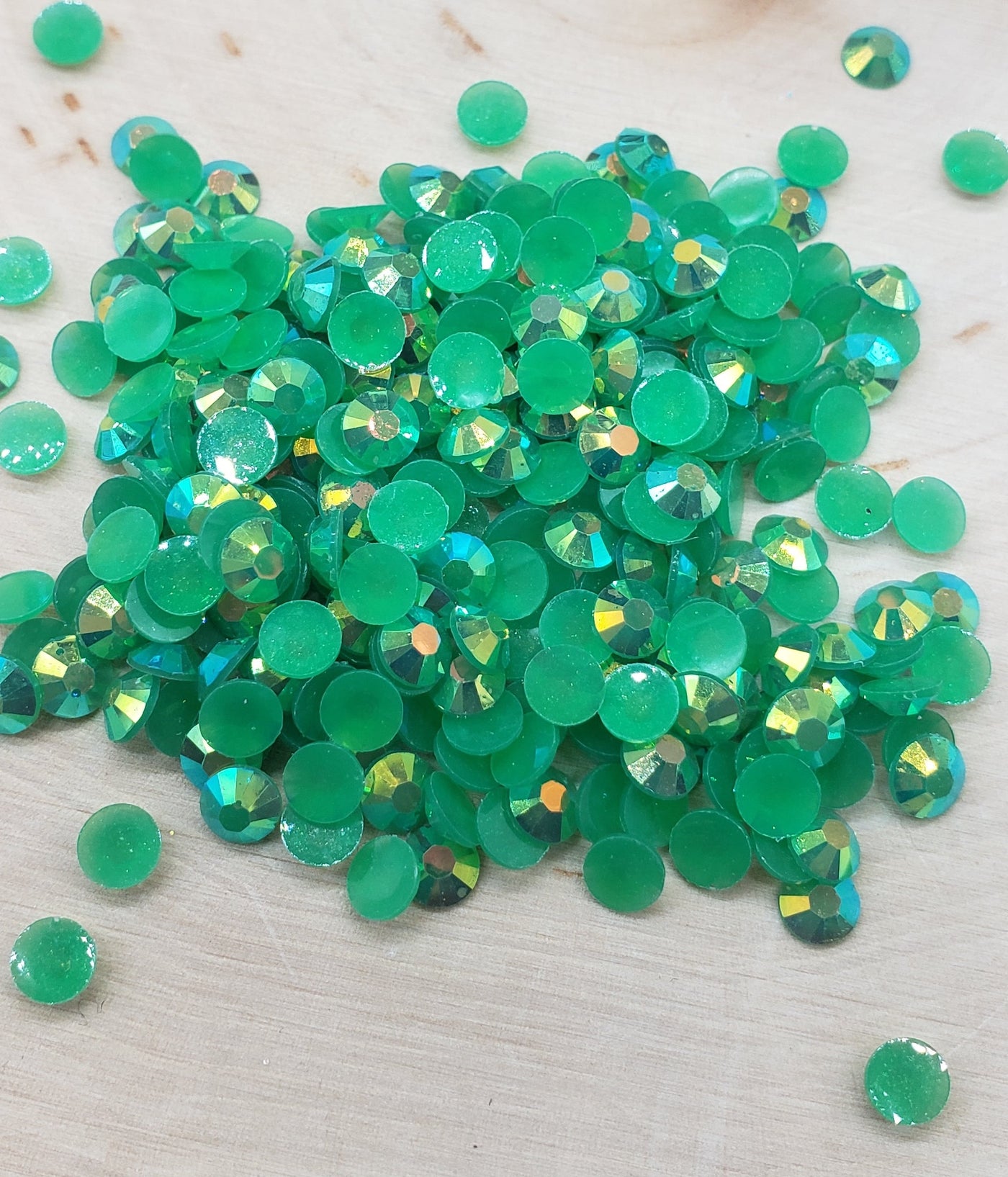 Emerald Green AB Jelly (Resin) Rhinestones